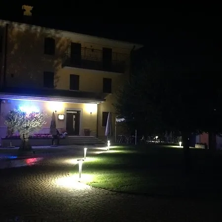 Panineria Colombera Rossa 3*